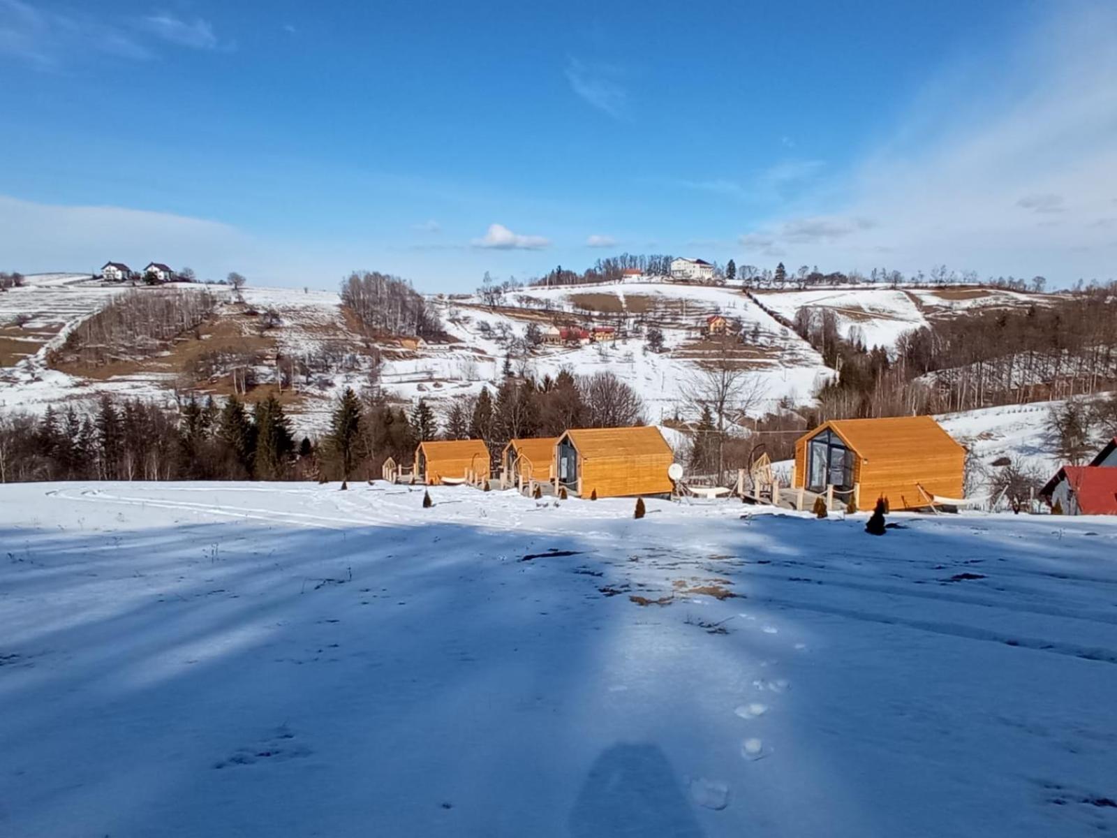 My Little Village Пояна-Мэрулуй Экстерьер фото
